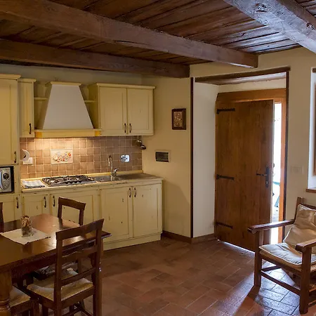 Borgo Dei Corsi House * Реджиолло