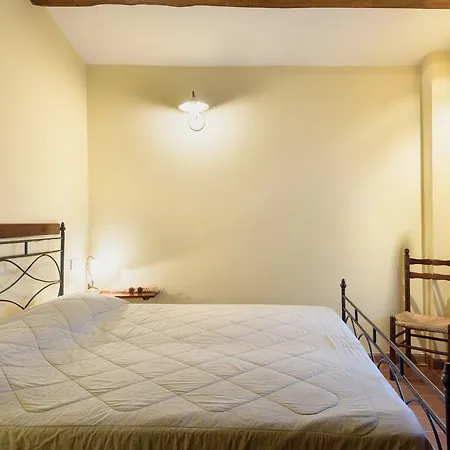Borgo Dei Corsi House Отель Реджиолло