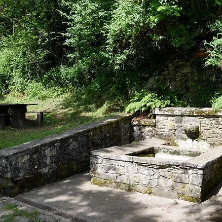 Отель Borgo Dei Corsi House Реджиолло