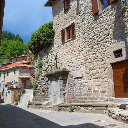 Borgo Dei Corsi House Реджиолло