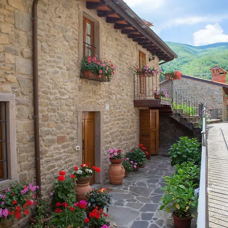 Borgo Dei Corsi House Реджиолло