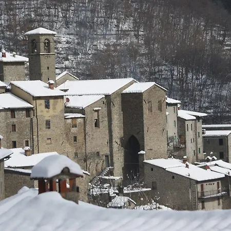 Отель Borgo Dei Corsi House Реджиолло
