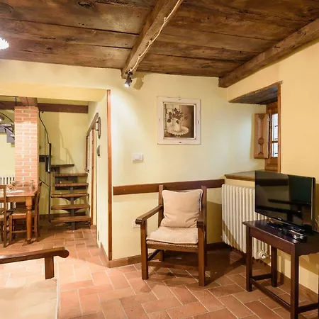Borgo Dei Corsi House Реджиолло