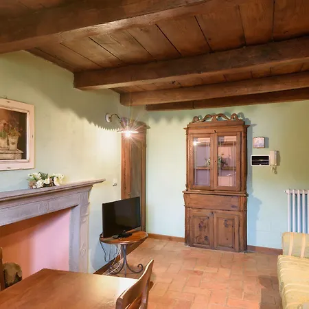 Borgo Dei Corsi House Отель Реджиолло
